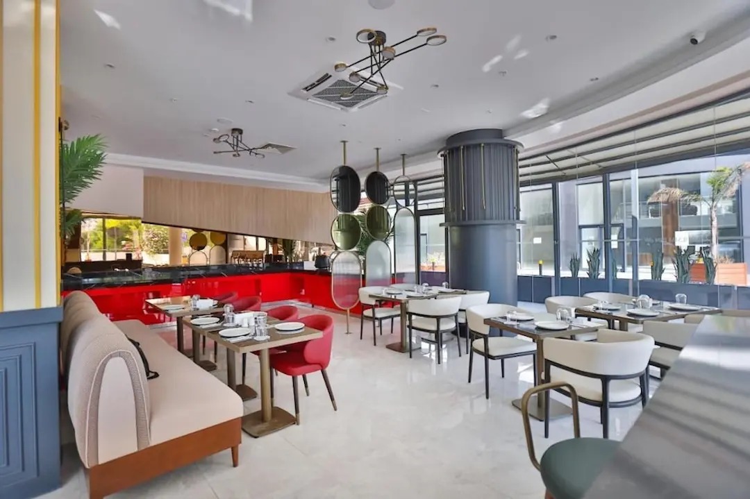 هتل کادم این